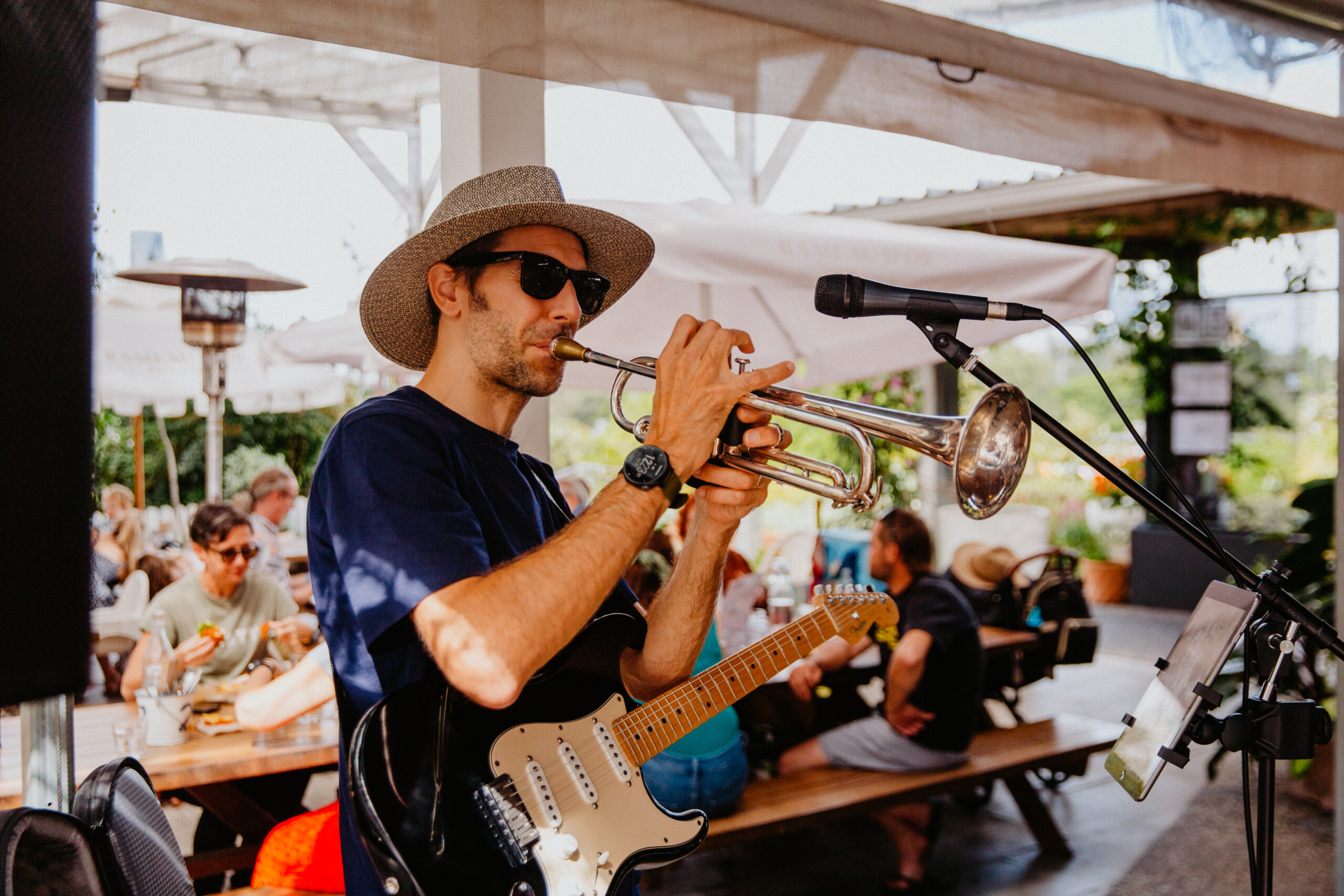 Sunday Sounds At The Bistro
